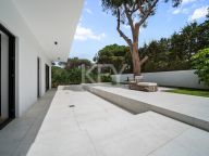 Villa for sale in Marbesa, Marbella East