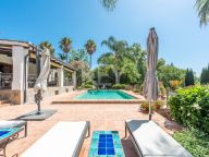 Villa for sale in Paraiso Medio, Estepona