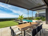 Villa for sale in La Quinta Hills, Benahavis