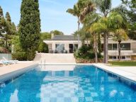 Villa en alquiler en Las Chapas, Marbella Este