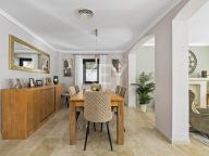 Villa for sale in El Paraiso, Estepona