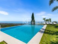 Villa for sale in Los Altos de los Monteros, Marbella East