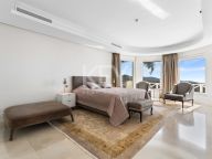 Villa for sale in Los Altos de los Monteros, Marbella East