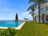Villa for sale in Los Altos de los Monteros, Marbella East