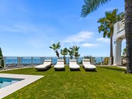 Villa for sale in Los Altos de los Monteros, Marbella East