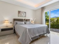 Villa en venta en Los Altos de los Monteros, Marbella Este