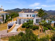 Villa for sale in Los Altos de los Monteros, Marbella East