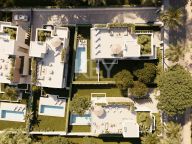 Villa en venta en Elviria, Marbella Este