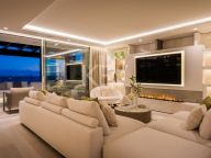 Duplex Penthouse for sale in Puente Romano, Marbella Golden Mile