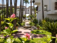 Apartamento en venta en Puente Romano, Marbella Golden Mile