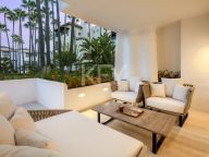 Ground Floor Apartment for sale in Puente Romano, Marbella Golden Mile