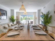 Apartamento en venta en Playas del Duque, Marbella - Puerto Banus