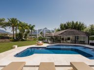 Villa en venta en Las Brisas, Nueva Andalucia