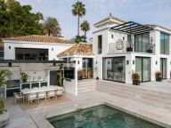 Villa for sale in Los Naranjos Hill Club, Nueva Andalucia