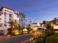 Apartment for sale in Marina Puente Romano, Marbella Golden Mile