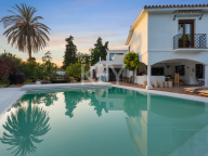 Villa en venta en Guadalmina Baja, San Pedro de Alcantara