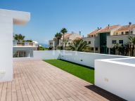 Villa en alquiler en Rio Verde Playa, Marbella Golden Mile