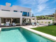 Villa en alquiler en Rio Verde Playa, Marbella Golden Mile