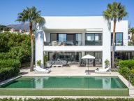 Villa en venta en Nueva Andalucia