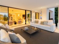 Villa for sale in Sierra Blanca, Marbella Golden Mile