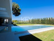 Villa en venta en Los Monteros Playa, Marbella Este