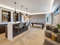Villa for sale in Las Brisas, Nueva Andalucia