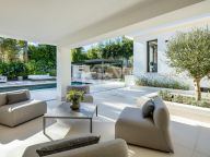 Villa en venta en Las Brisas, Nueva Andalucia