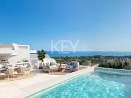 Town House for sale in Cabopino, Marbella East