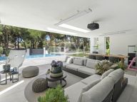 Villa en venta en Hacienda las Chapas, Marbella Este