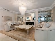 Villa en venta en Lomas de Magna Marbella, Marbella Golden Mile