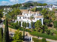 Villa en venta en El Madroñal, Benahavis