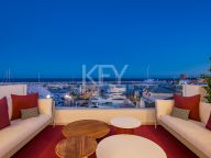 Penthouse for sale in Marbella - Puerto Banus