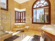 Villa for sale in La Zagaleta, Benahavis