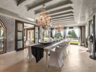 Villa for sale in Paraiso Barronal, Estepona