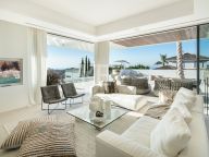 Villa for sale in La Quinta, Benahavis