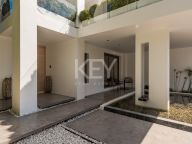 Villa en venta en Puente Romano, Marbella Golden Mile