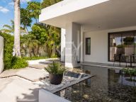 Villa en venta en Puente Romano, Marbella Golden Mile