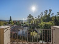 Villa en venta en El Herrojo, Benahavis