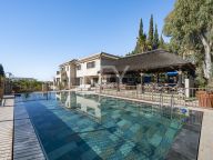 Villa en venta en El Herrojo, Benahavis