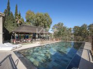 Villa en venta en El Herrojo, Benahavis