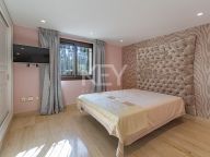 Villa en venta en El Herrojo, Benahavis