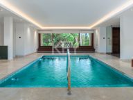 Villa en alquiler en Cascada de Camojan, Marbella Golden Mile