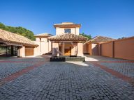 Villa en alquiler en Cascada de Camojan, Marbella Golden Mile