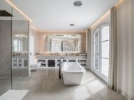 Villa for sale in Marbella Club Golf Resort, Benahavis