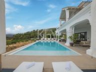 Villa for sale in Marbella Club Golf Resort, Benahavis