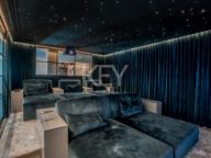 Villa for sale in Marbella Club Golf Resort, Benahavis