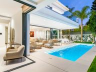 Villa en alquiler en Rio Verde, Marbella Golden Mile