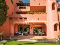 Ground Floor Apartment for sale in Torre Bermeja, Estepona