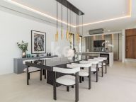 Villa for sale in Paraiso Alto, Benahavis