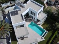 Villa for sale in Marbesa, Marbella East